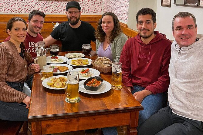 3-hours-food-tour-in-prague-retro