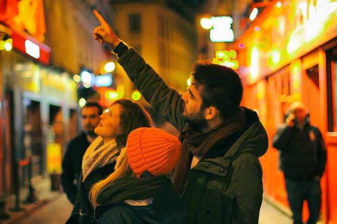 a-magical-evening-in-paris-with-locals-private-city-walking-tour