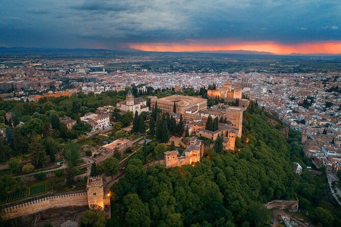alhambra-with-nazaries-palaces-private-tour