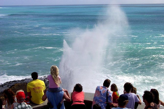 all-inclusive-ultimate-circle-island-tour-waimea-falls-lunch