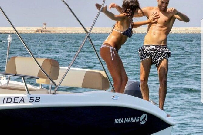 amalfi-coast-day-trip-boat-rental-experience