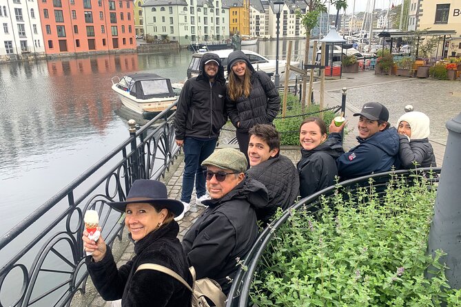 amazing-city-walk-in-alesund
