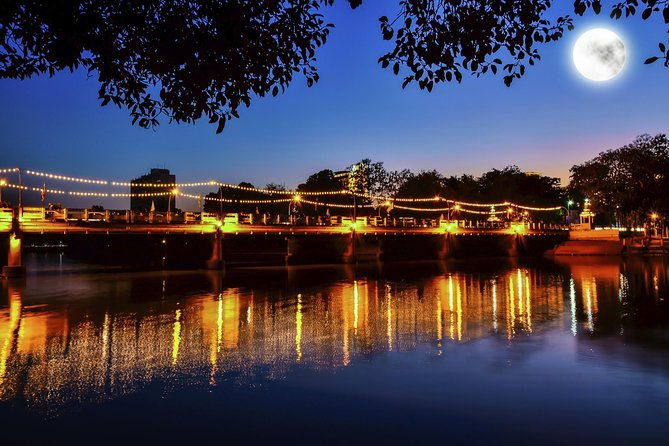 amsterdam-wine-and-cheese-evening-cruise
