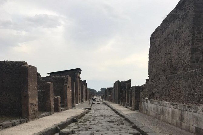 ancient-pompei-in-the-afternoon