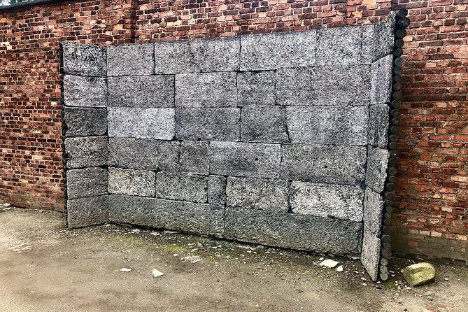 auschwitz-birkenau-museum-and-salt-mine-all-inclusive-day-trip-with-local-guides