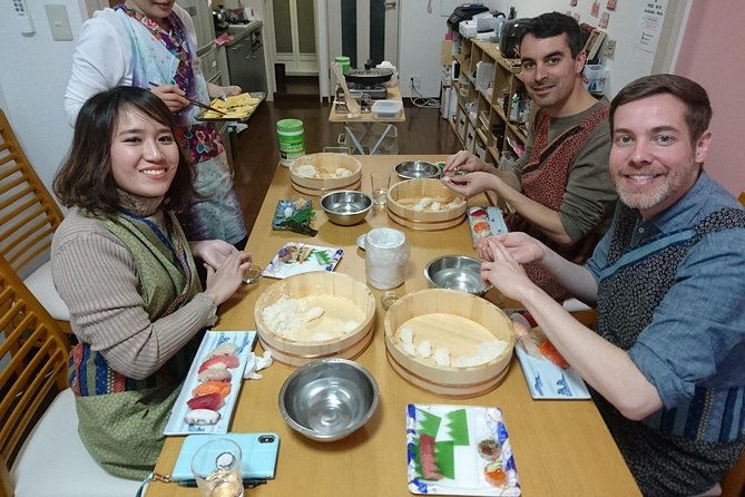 authentic-sushi-course-cooking-class