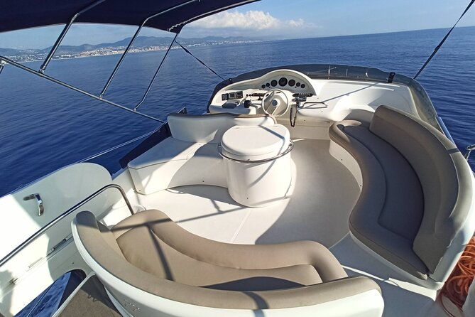 barcelona-private-luxury-yacht-tour