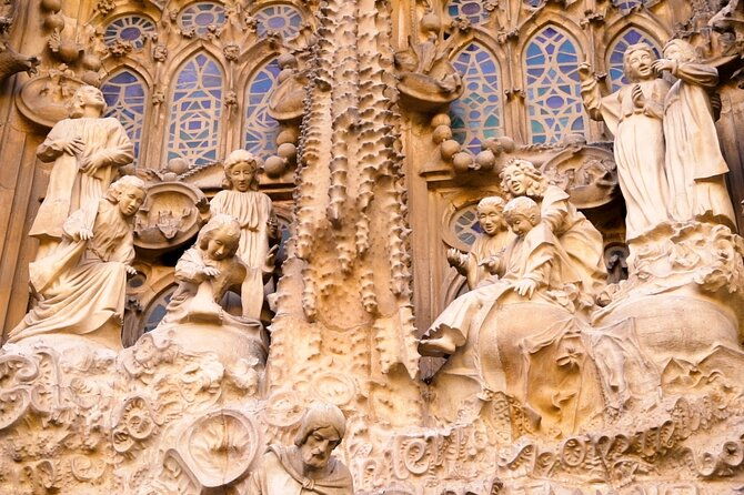 barcelona-sagrada-familia-skip-the-line-guided-tour-tickets