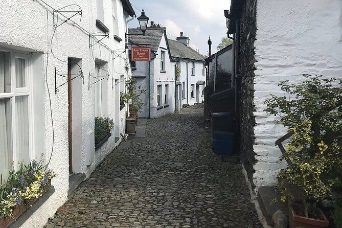 beatrix-potter-morning-half-day-with-an-expert-guide-includes-entrance-fees