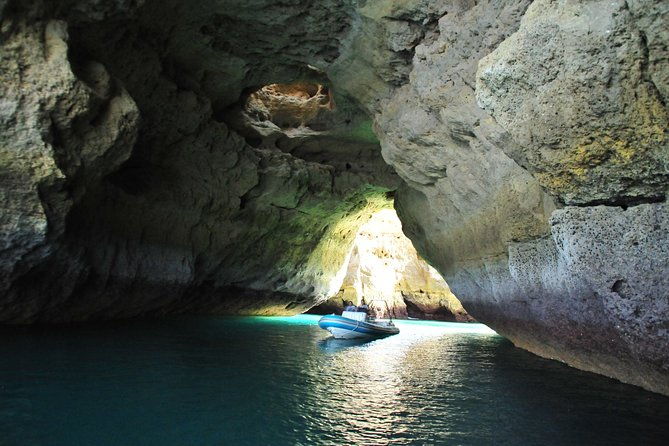 benagil-cave-and-marinha-beach-boat-tour-from-portimao