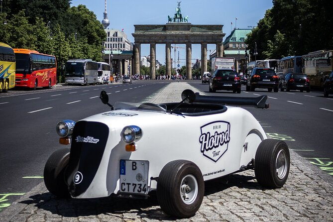 berlin-city-tour-in-a-mini-hotrod