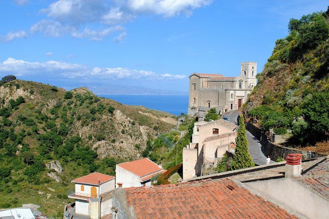 best-shore-excursion-in-one-day-etna-taormina-godfather-with-food