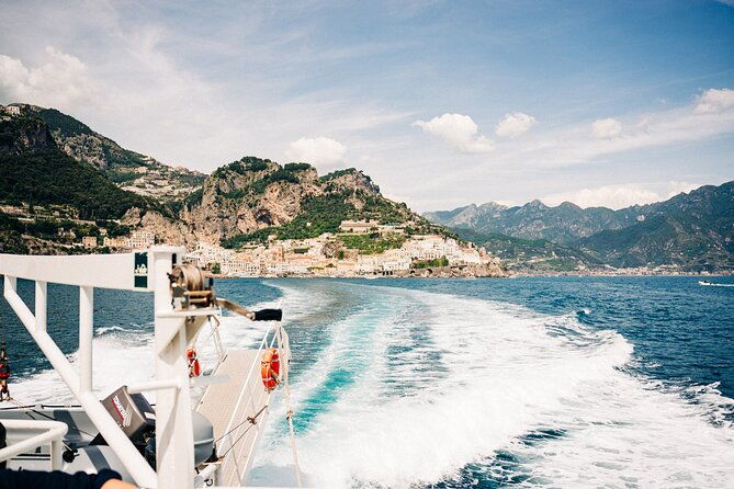 boat-hopping-on-the-amalfi-coast-positano-day-trip-from-rome