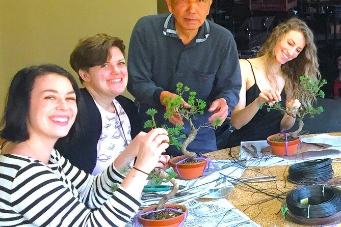 bonsai-tour-experience-at-the-most-sacred-city-for-bonsai-in-jp