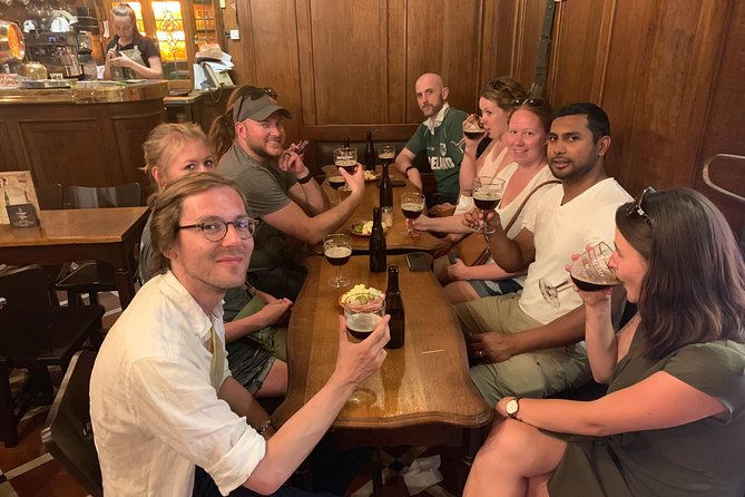 brussels-chocolate-beer-waffle-and-belgian-whiskey-all-in-one-small-group-tour