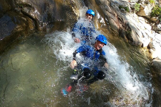 canyoning-adventure-rio-verde-in-granada