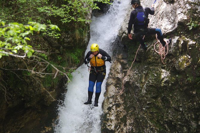canyoning-in-susec-canyon