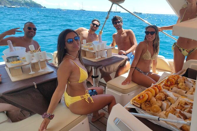 capri-in-a-day-all-inclusive-premium-boat-tour-city-visit
