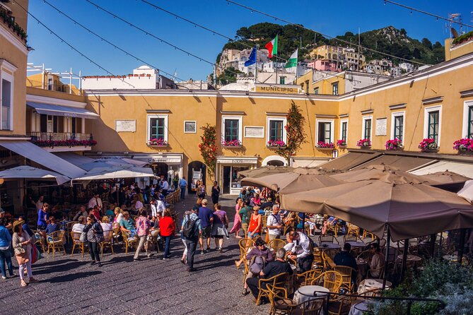 capri-island-small-group-boat-tour-from-naples