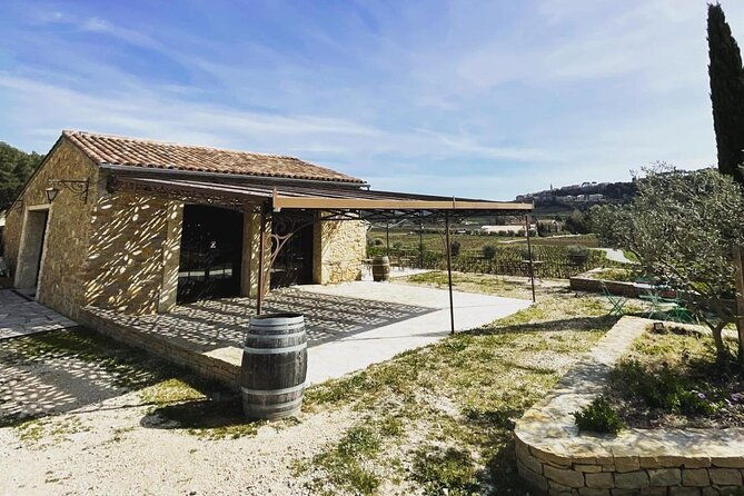 cellar-visit-bandol-wine-tasting