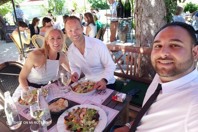 champagne-lover-touramazing-experiencewith-champagne-sabering