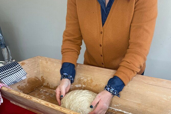 chania-sourdough-bread-baking-class-olive-oil-tasting