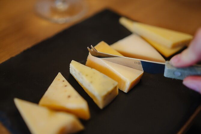cheese-and-wine-tasting-in-amsterdam