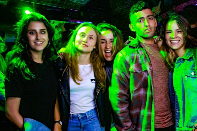 clock-tower-bar-crawl-in-prague