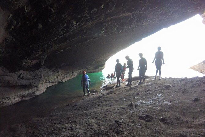 coasteering-geopark-adventure-in-torquay