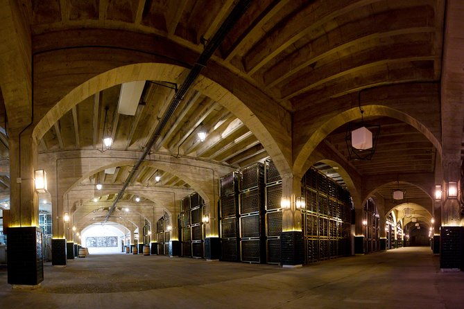 complete-winery-experience-visit-tasting-and-traditional-food