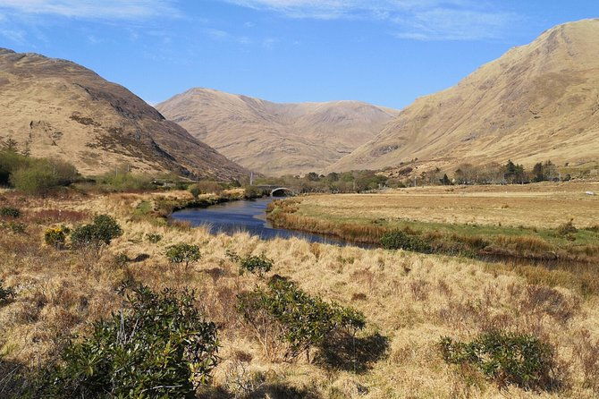 connemara-kylemore-abbey-and-doolough-valley-full-day-private-tour-from-galway