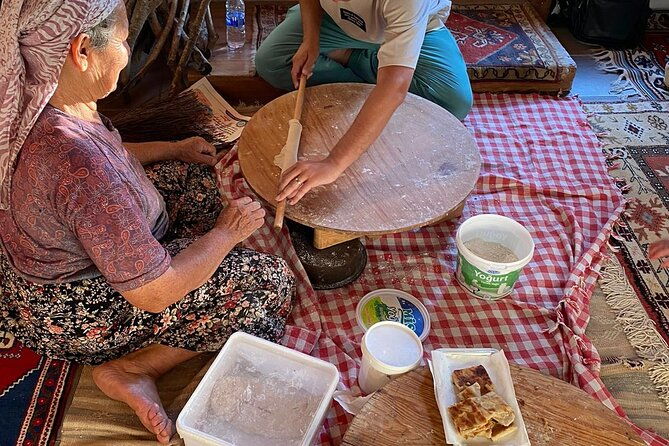 cooking-class-in-authentic-etrim-village
