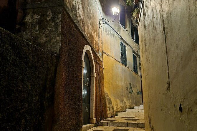 corfu-ghost-stories-dark-legends-facts-night-tour