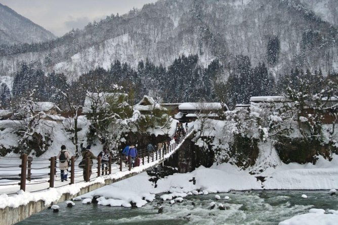 day-trip-for-shirakawago-takayama-gujo-hachiman-from-nagoya