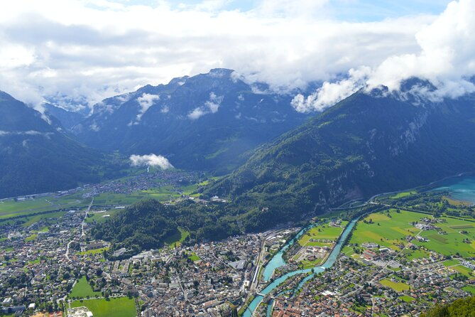 day-trip-to-swiss-villages-interlaken-grindelwald
