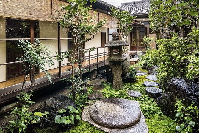 decorated-sushi-making-experience-in-kyoto