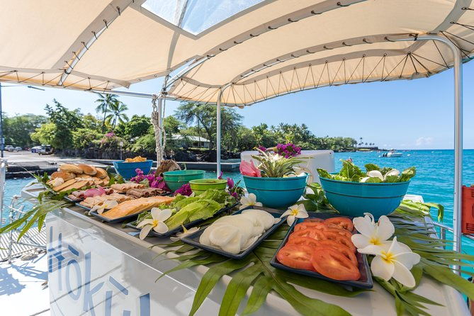 deluxe-sail-snorkel-to-the-captain-cook-monument-2