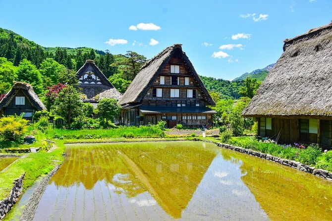 departing-from-takayama-regular-sightseeing-bus-world-heritage-sites-shirakawago-and-gokayama-ainokura