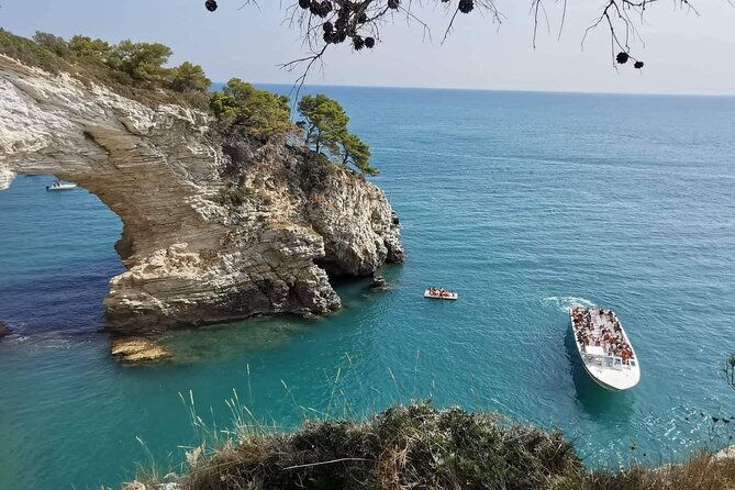 desiree-experience-visit-of-the-marine-caves-of-vieste