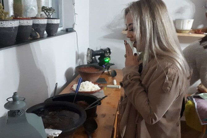 dining-experience-with-local-family