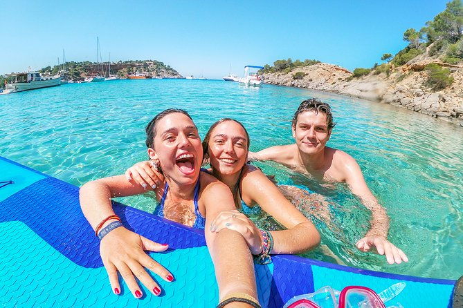 discover-the-best-corners-of-the-island-in-paddle-surf