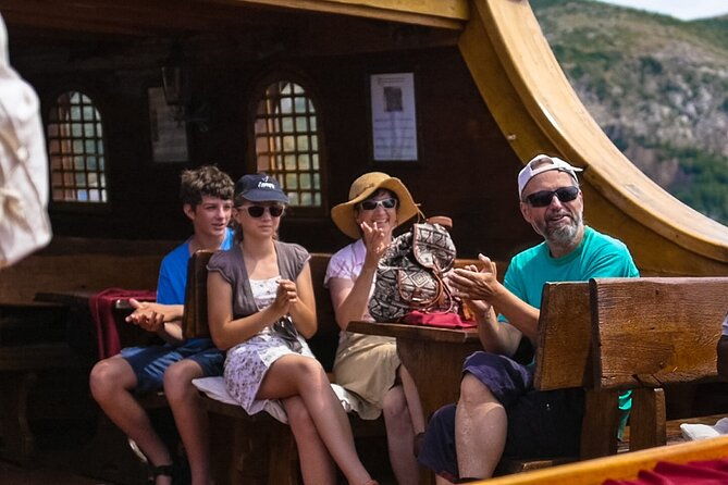 dubrovnik-panoramic-cruise-on-a-wooden-galleon-with-a-live-show