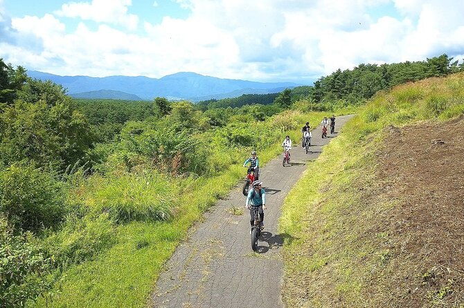 e-bike-tour-through-forests-and-springs-on-a-1000m-plateau