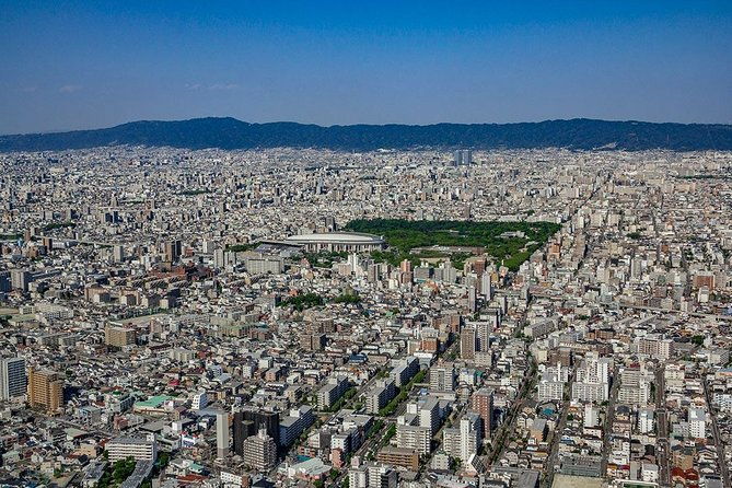 %e3%80%9025-mins%e3%80%91osaka-cessna-cruising-touring-the-tsutenkaku-and-usj