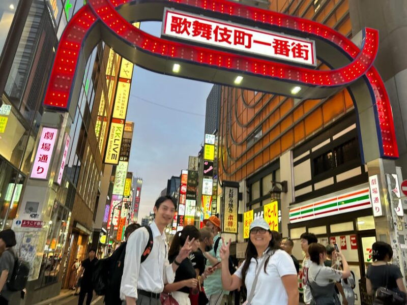 %e3%80%90shinjuku%e3%80%91no-1-local-bar-hopping-deep-walking-tour