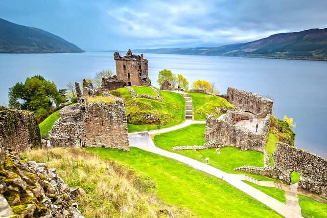 edinburgh-eilean-donan-loch-ness-glenfinnan-2-day-tour