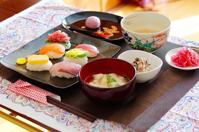 enjoy-homemade-sushi-or-obanzai-cuisine-matcha-in-a-kyoto-home