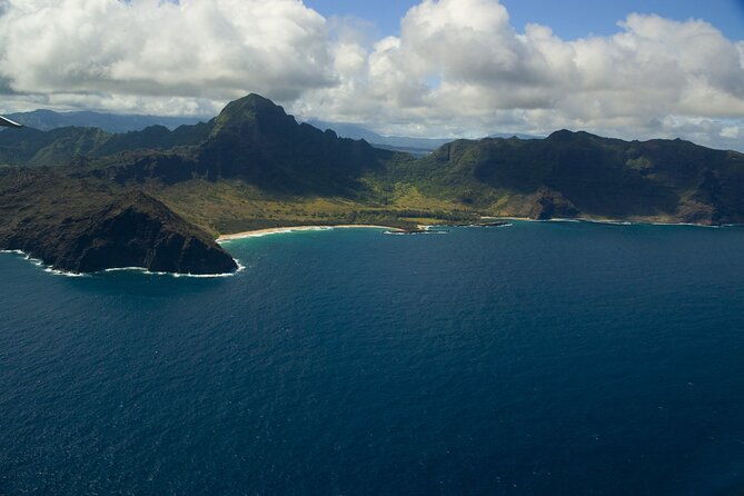entire-kauai-airplane-tour-with-all-window-seats