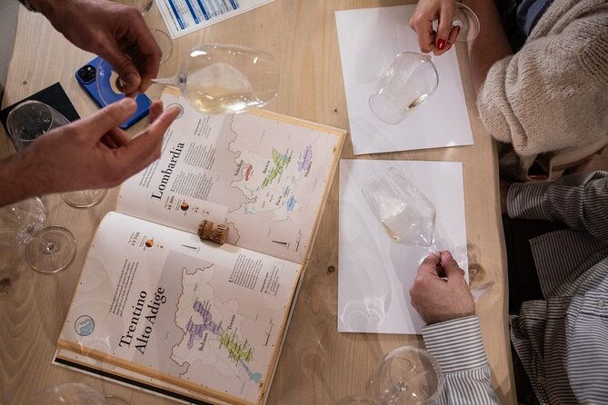 exclusive-wine-tasting-in-the-historic-center-of-siena
