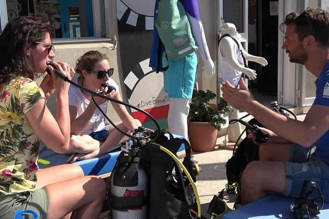 first-scuba-diving-experience-with-instructor-malta